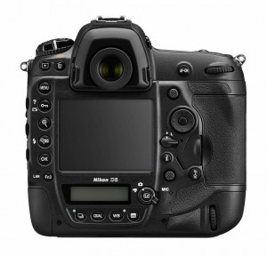 Nikon D5 comandi e LCD retro