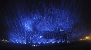 Fasci di luce durante Modena Park 2017