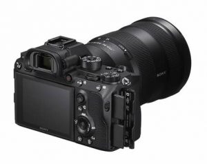 SONY α7R III LCD touch screen e slot