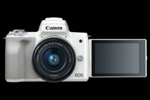 Canon EOS M50 con LCD aperto