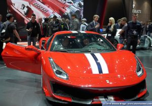 Ferrari 488 stand Ginevra 2018