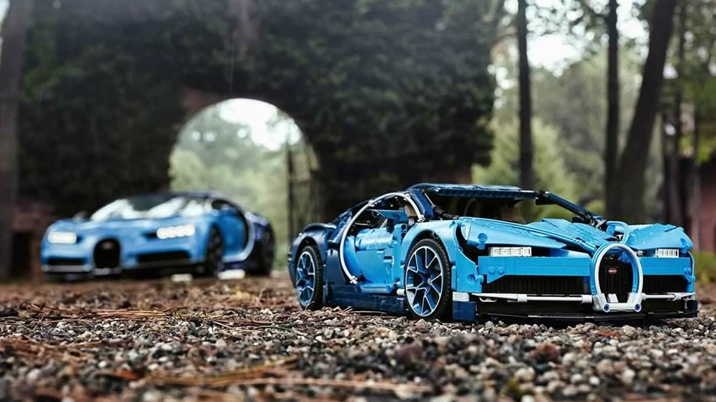 Bugatti Lego Technic originale e modellino