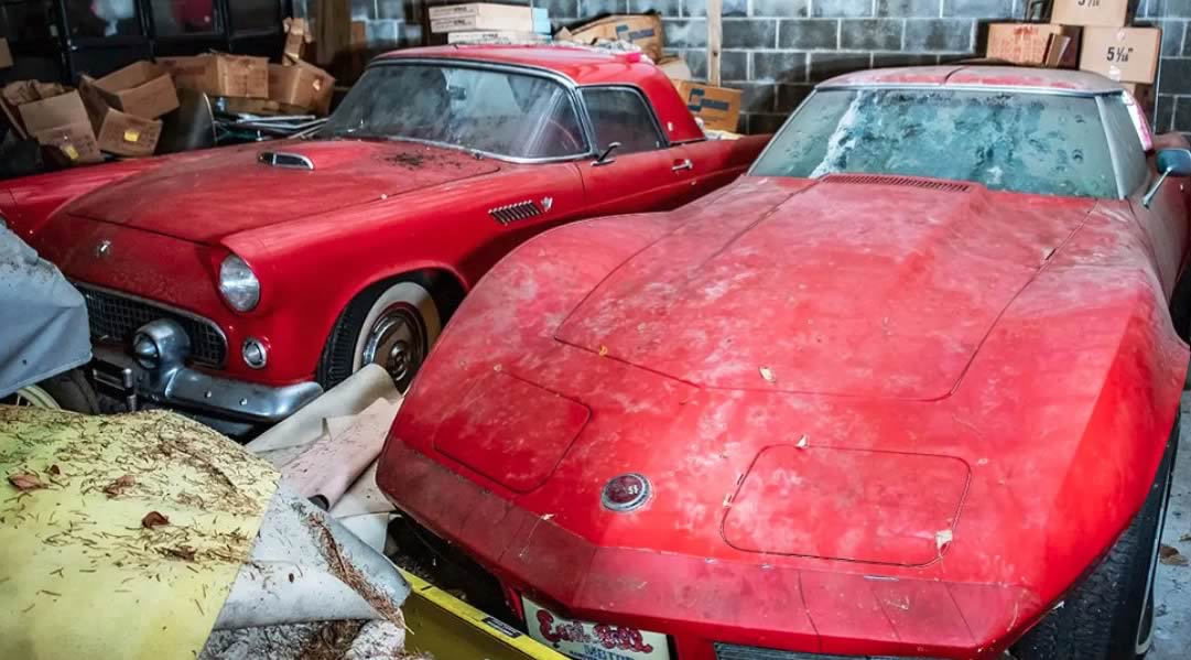 Larry Schroll Chevrolet Corvette e Ford Thunderbird