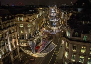 Lo Spirito di Natale installazione luminosa Regent's Street