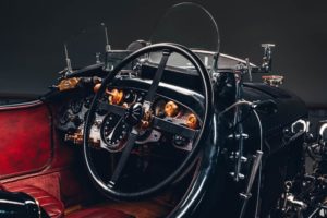 Bentley Blower Car zero volante e cruscotto