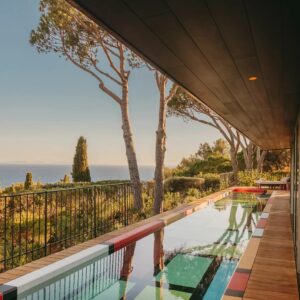Philippe Starck Saint Tropez Villa W piscina terrazza