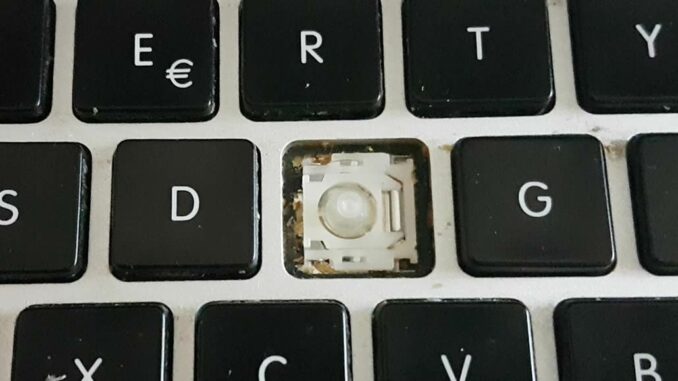 Come pulire la tastiera di un MacBook