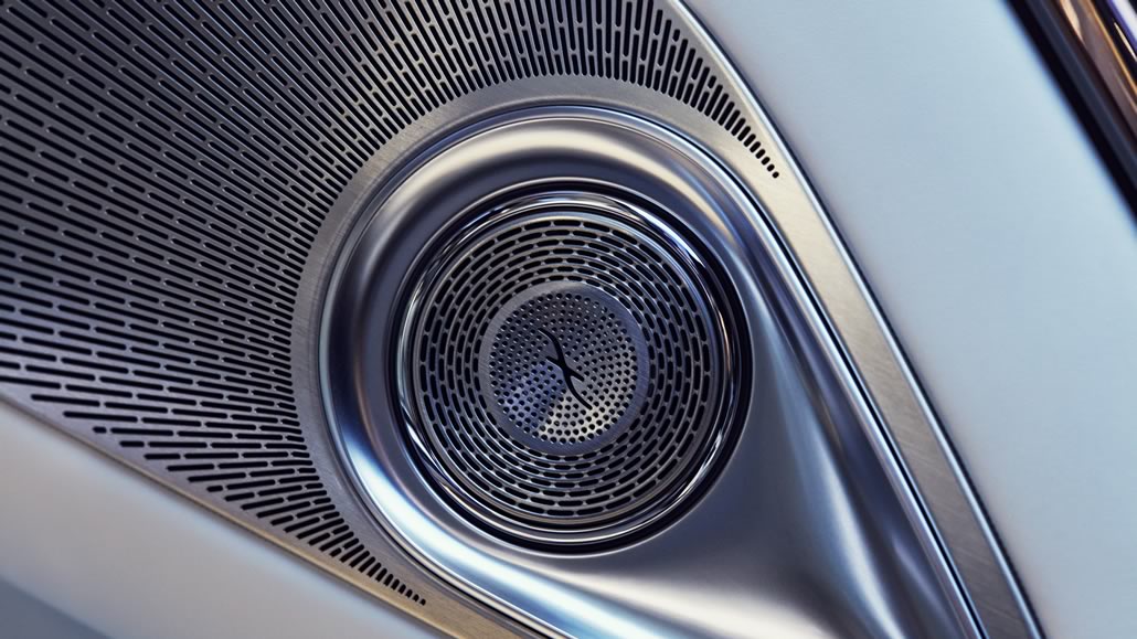 Mercedes Maybach Classe S Haute Voiture preziosi dettagli negli accessori con logo