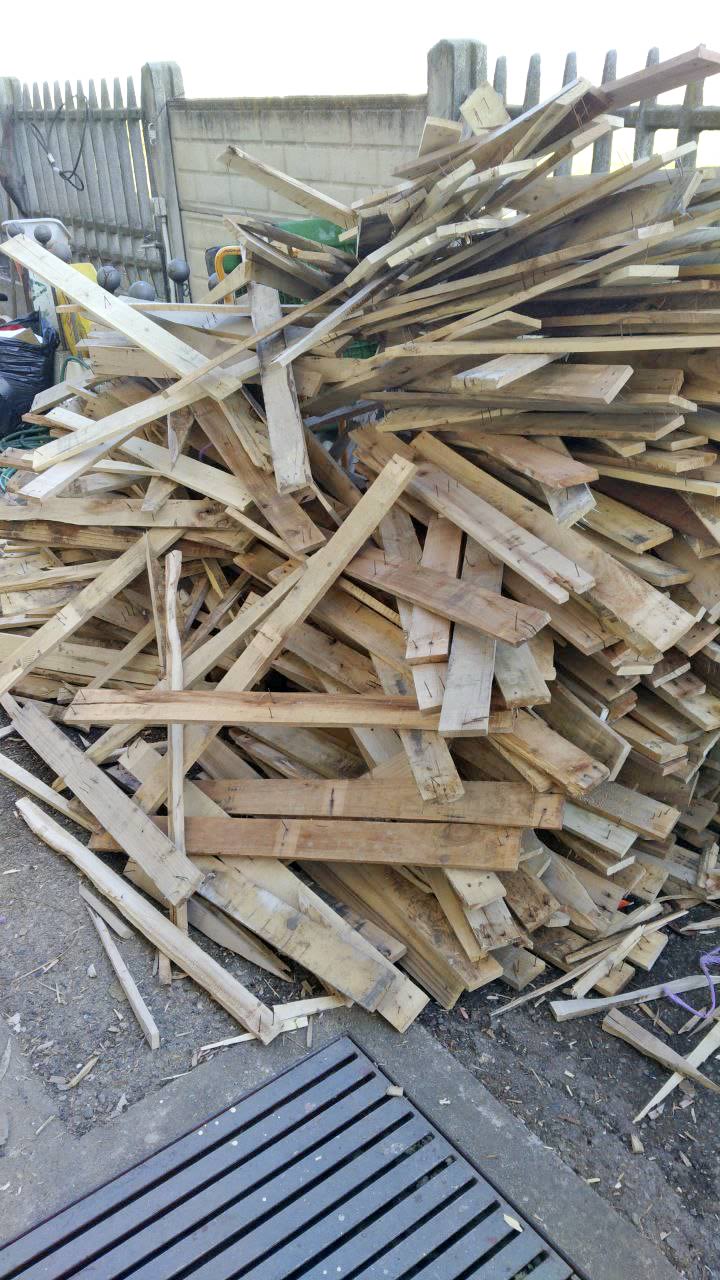 Catasta legno di bancali