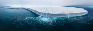 Calotta glaciale Austfonna cascata provocata dallo scioglimento del ghiaccio