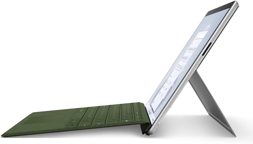 Offerta Surface Pro 9 - 13" - Intel EVO Core i7-1255U 12th Gen, 16GB, 256GB con tastiera e Slim Pen 2