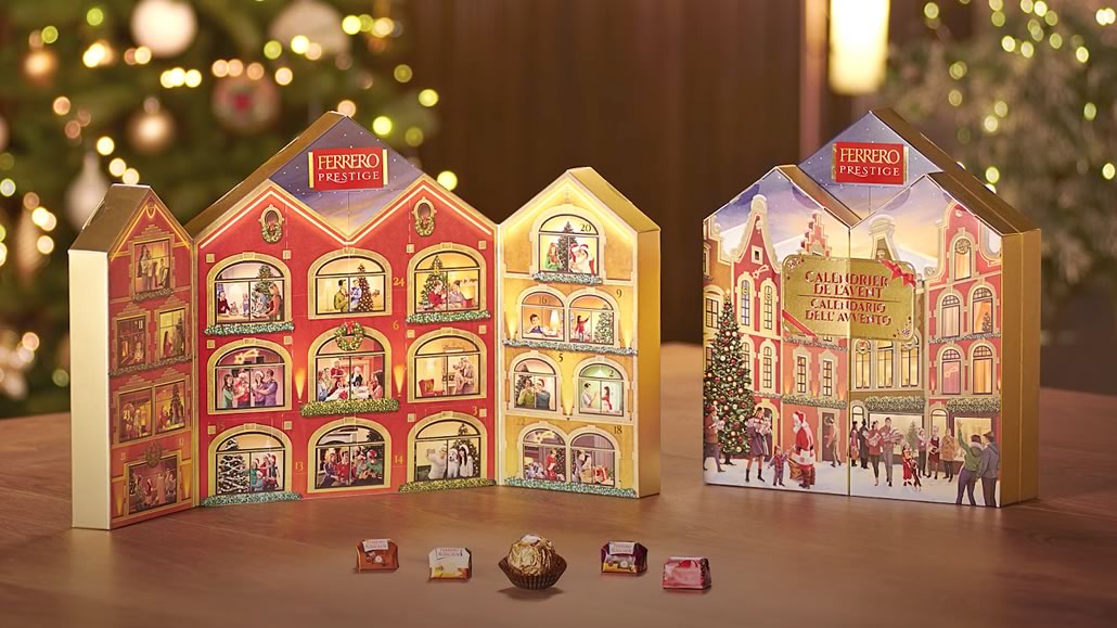 Ferrero calendario dell’Avvento a forma di casetta apribile con 25 specialità come Rocher, Mon Chéri
