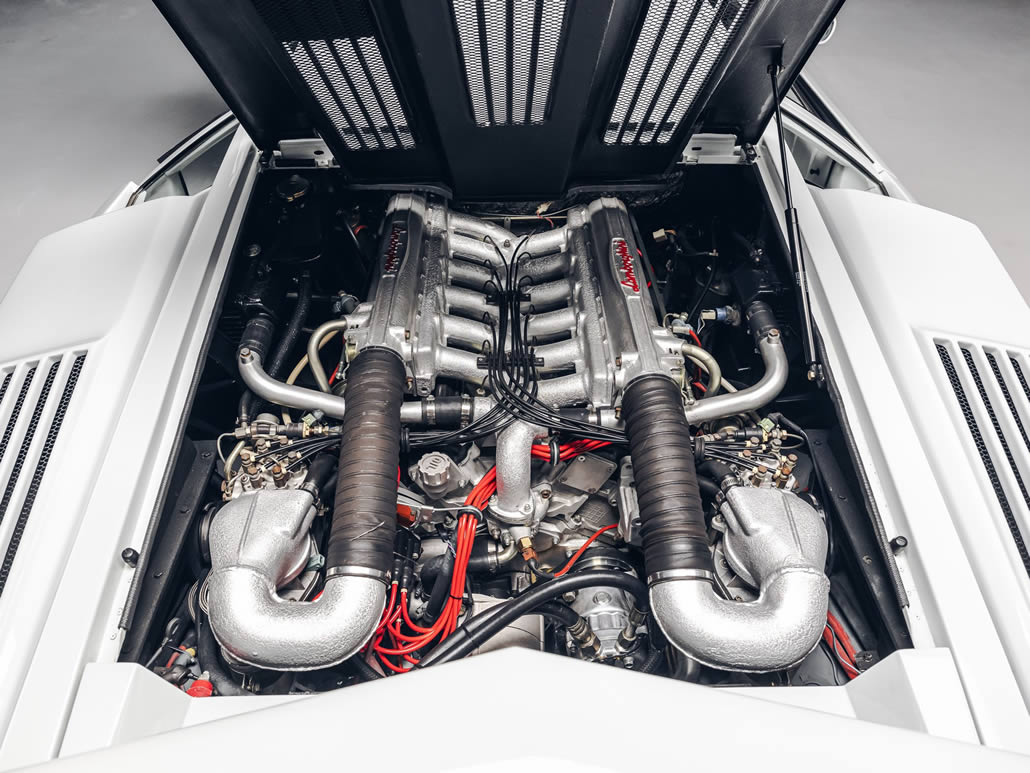 Motore V-12 da 5,2 litri della Lamborghini Countach Bertone del 1989 edizione del 25° anniversario