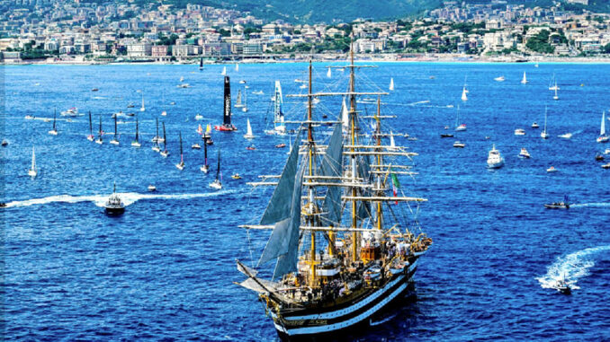 The Grande Finale Genova 2023 con Amerigo Vespucci e barche Ocean Race