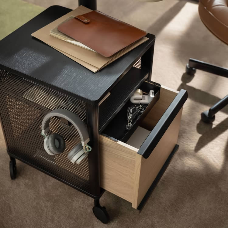 Cassettiera con rotelle 