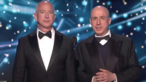 Jeff Bezos e Yuri Milner presentano Breakthrough Prize in Fundamental Physics